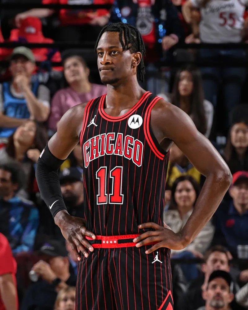 华体会app下载-伦纳德-米勒近三场对阵勇士湖人快船场均18.7+9.3+1.3抢断